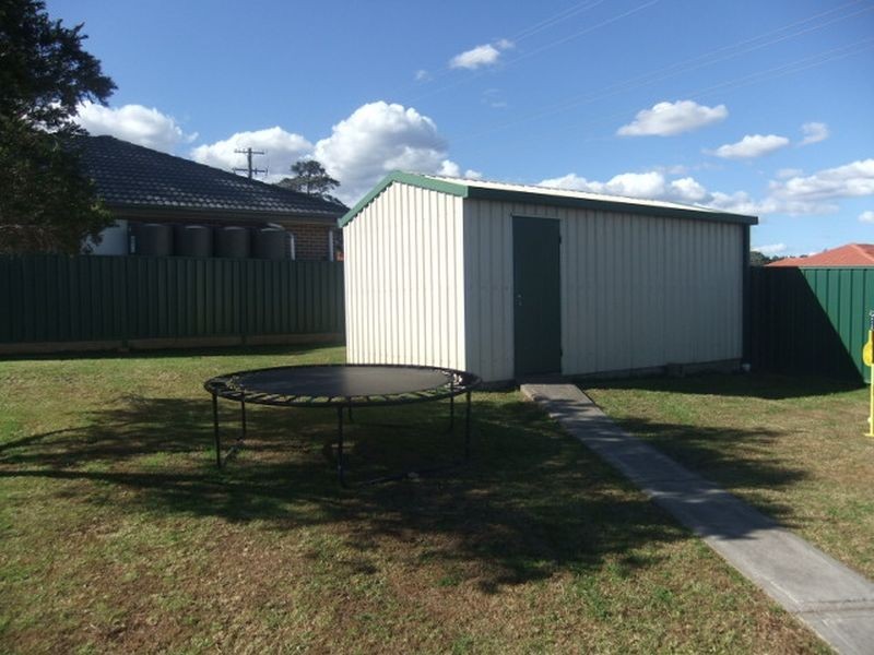 1 Whitburn Street, Greta NSW 2334