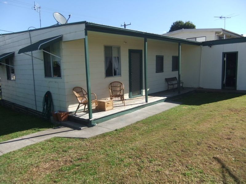 1 Whitburn Street, Greta NSW 2334