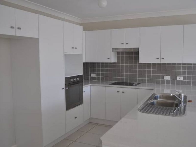 2/5 Redgrove Court, East Branxton NSW 2335