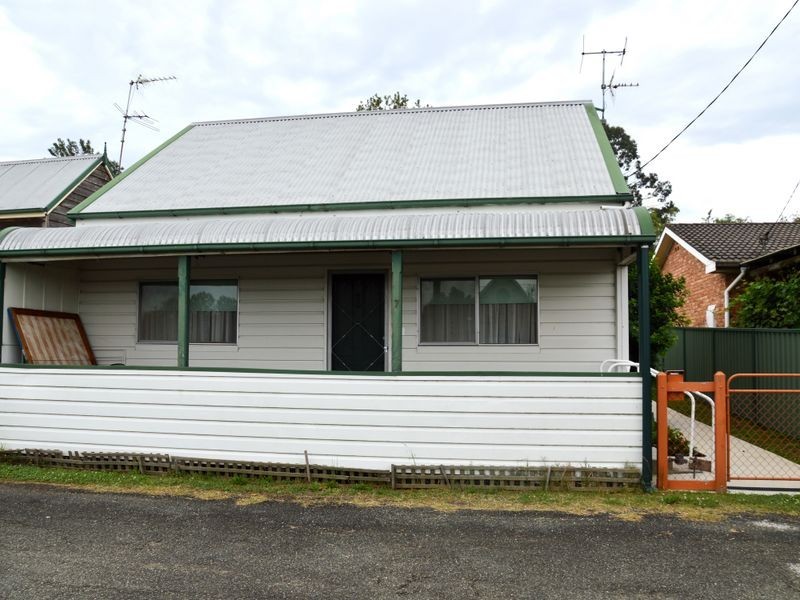 7 Scott Street, Greta NSW 2334