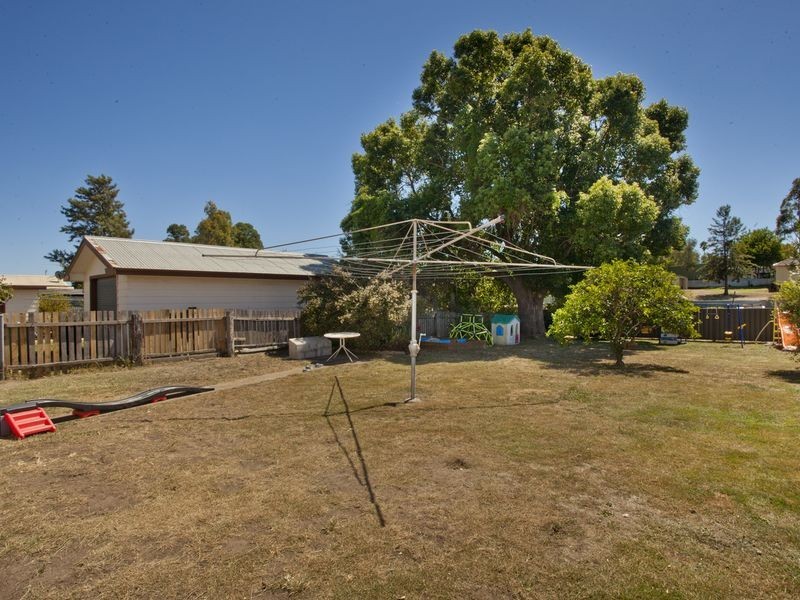 39 Sale Street, Greta NSW 2334