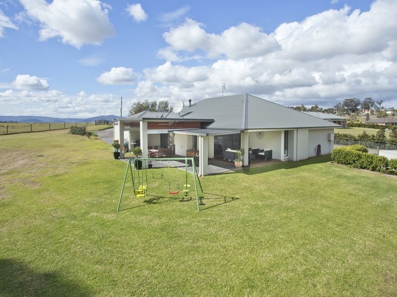 75 Lakes Folly Drive, Branxton NSW 2335