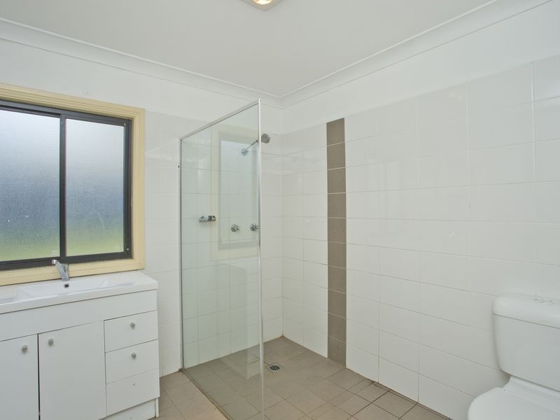 24 Sale Street, Greta NSW 2334