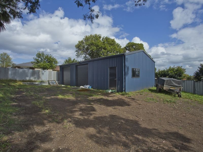 24 Sale Street, Greta NSW 2334