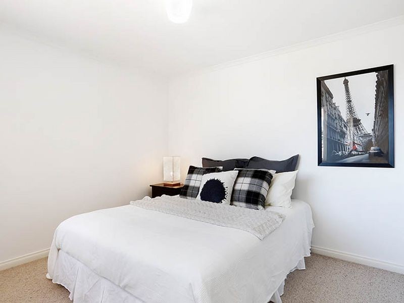 2/17 Lincoln Avenue, Glen Waverley VIC 3150