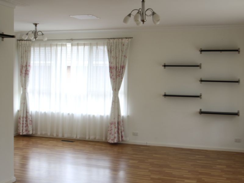 24 Kauri Grove, Glen Waverley VIC 3150