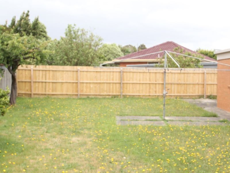 24 Kauri Grove, Glen Waverley VIC 3150