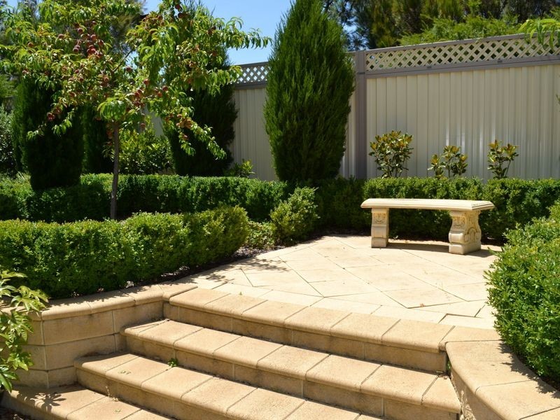 31 Bunker Crescent, Glen Waverley VIC 3150