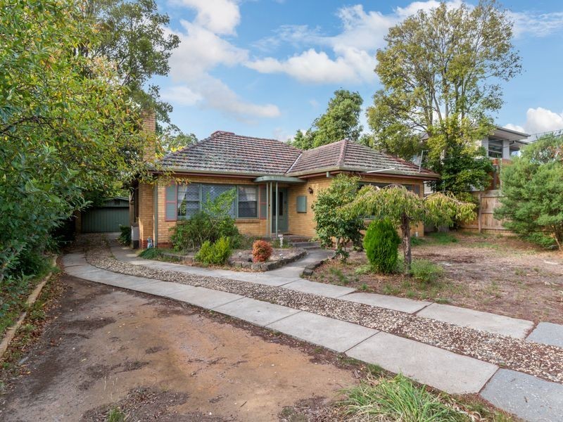 27 Miller Crescent, Mount Waverley VIC 3149