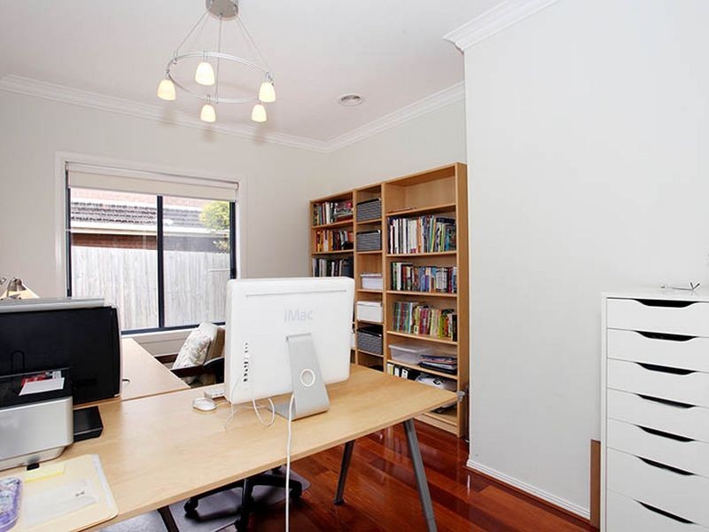 16 Martin Place, Glen Waverley VIC 3150