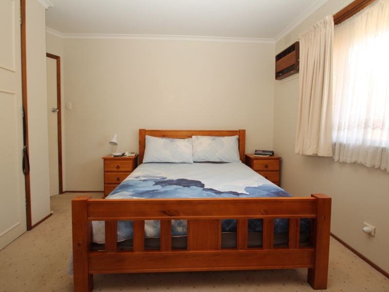 16 Clematis Street, Glen Waverley VIC 3150