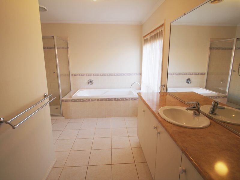 3 Plaza Court, Wantirna South VIC 3152