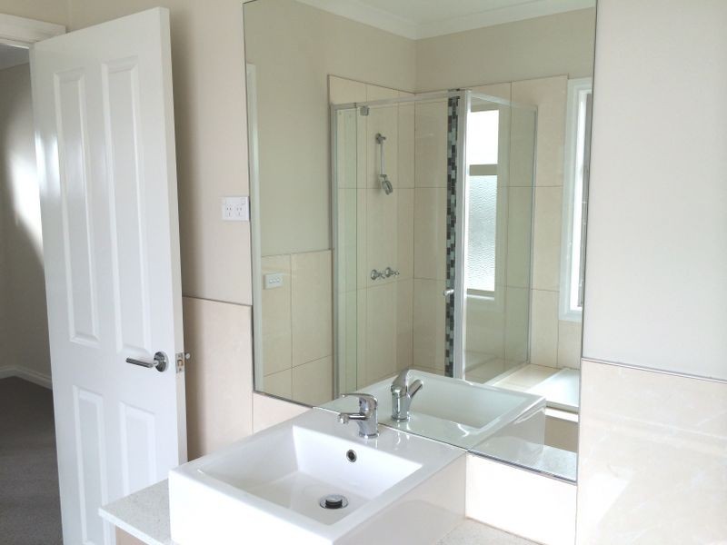 2/11 Parkwood Court, Deer Park VIC 3023