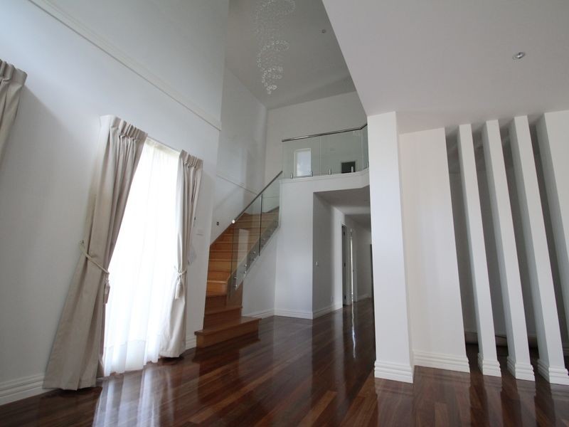 39 The Outlook, Glen Waverley VIC 3150