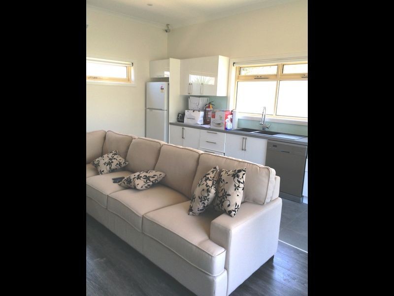 1 Berwen Lane, Chelsea VIC 3196