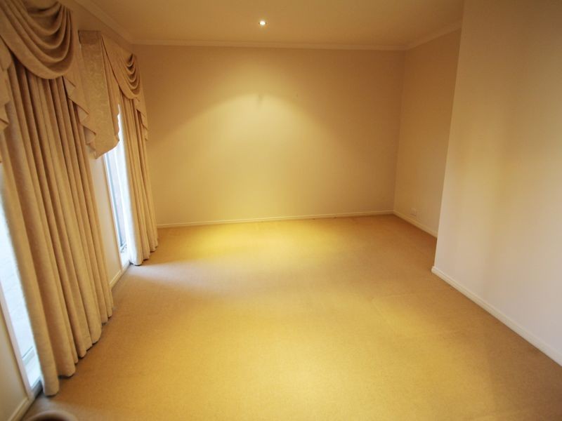 3 Plaza Court, Wantirna South VIC 3152