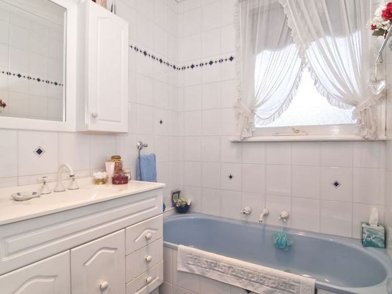 13 leeside Street, Dandenong North VIC 3175