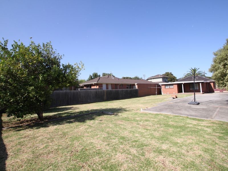 27 Myola Steet, Carrum VIC 3197