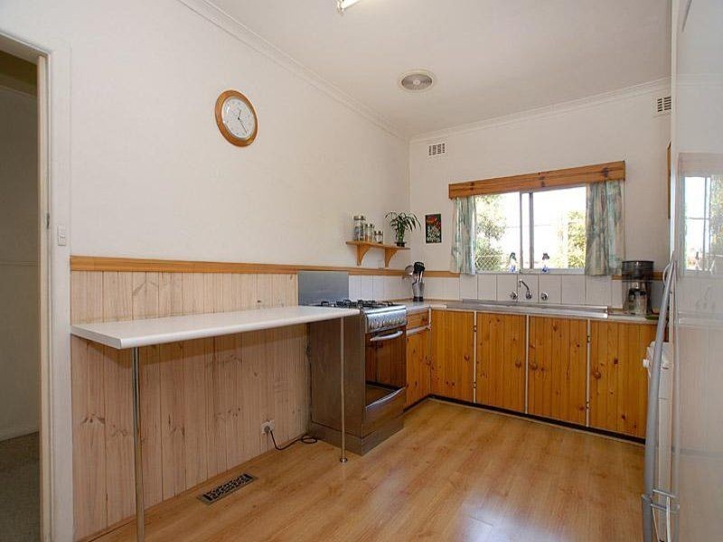 14 Blair Road, Glen Waverley VIC 3150