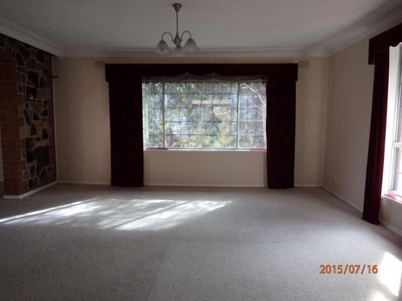 8 Springvale Road, Glen Waverley VIC 3150