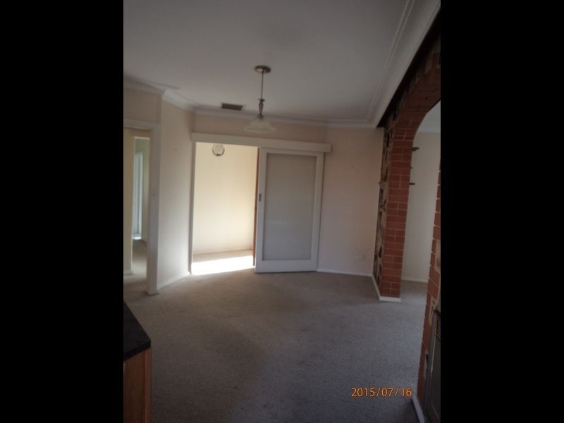 8 Springvale Road, Glen Waverley VIC 3150