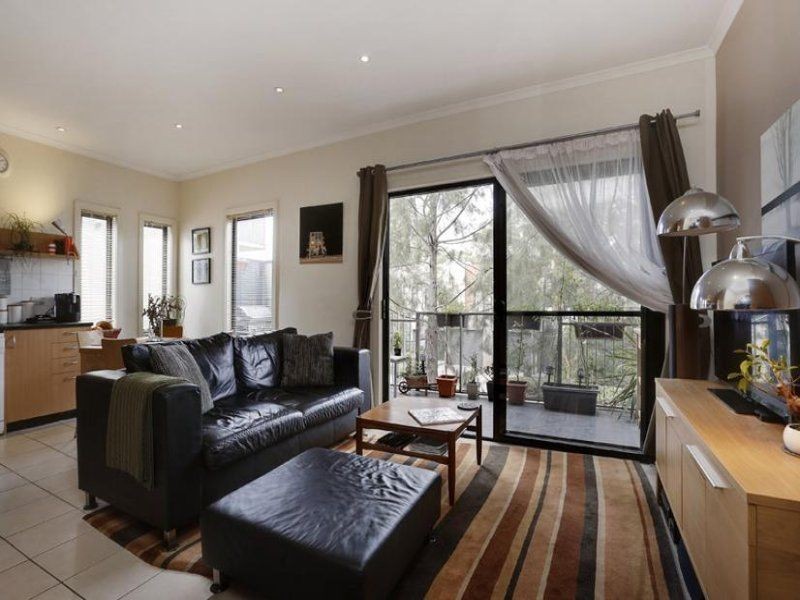 26/1 EUCALYPTUS MEW, Notting Hill VIC 3168