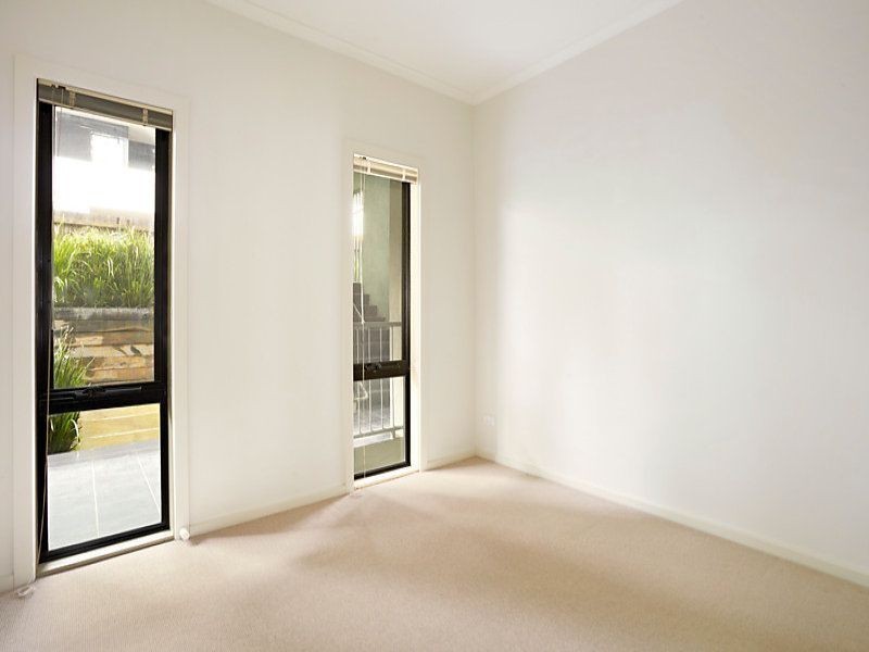 5/1 Eucalyptus Mew, Notting Hill VIC 3168