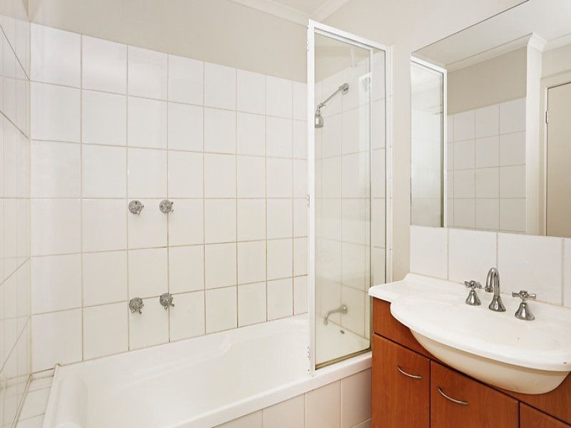 5/1 Eucalyptus Mew, Notting Hill VIC 3168