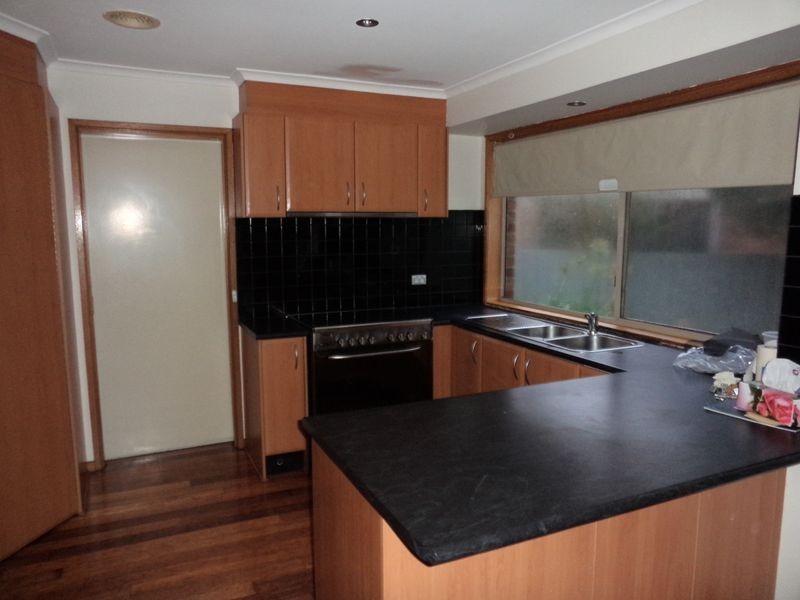 101 Bridgewater Way, Rowville VIC 3178