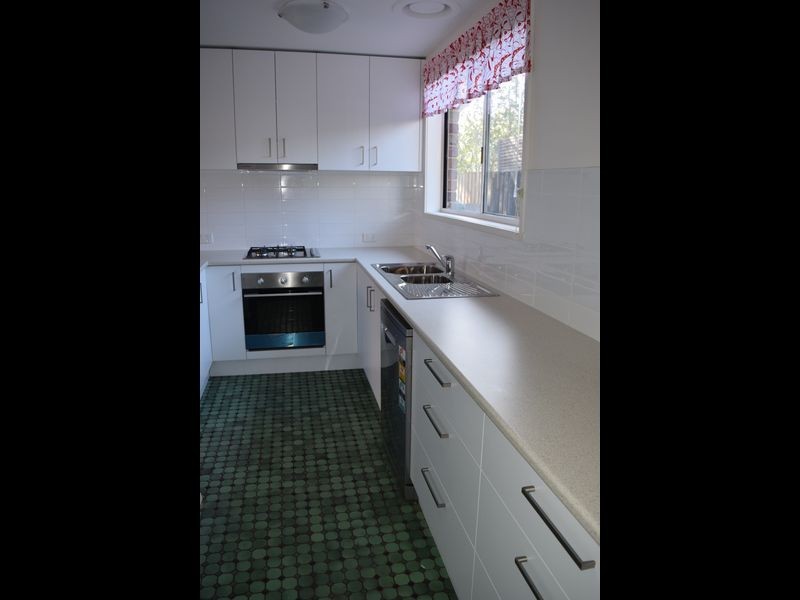 2 Coral Court, Glen Waverley VIC 3150