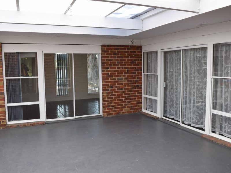 2 Coral Court, Glen Waverley VIC 3150