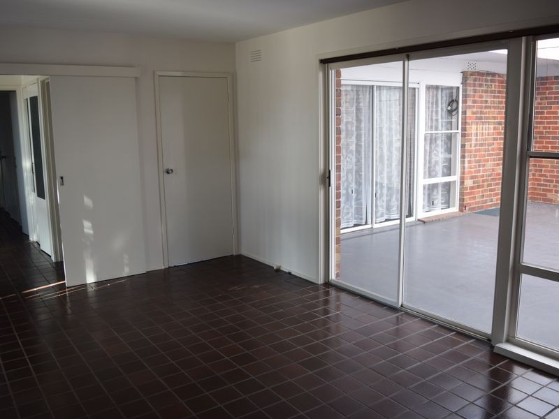 2 Coral Court, Glen Waverley VIC 3150