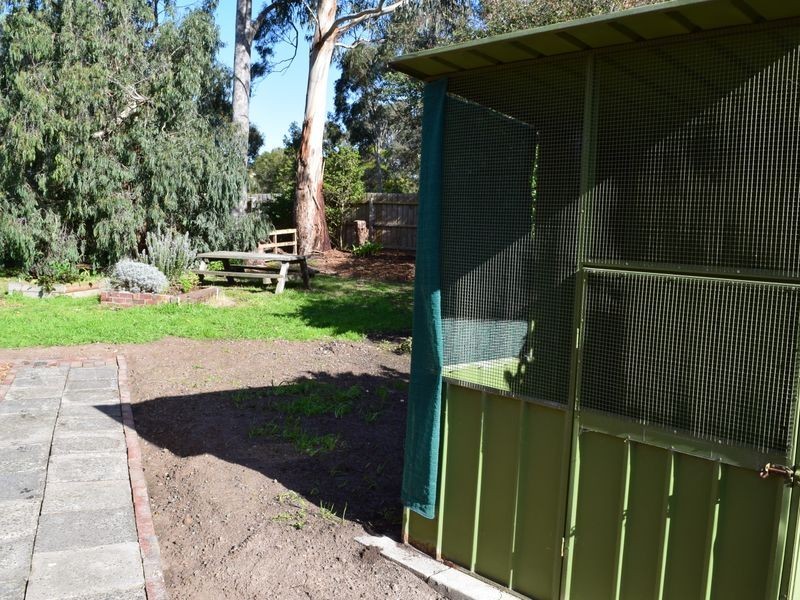 2 Coral Court, Glen Waverley VIC 3150
