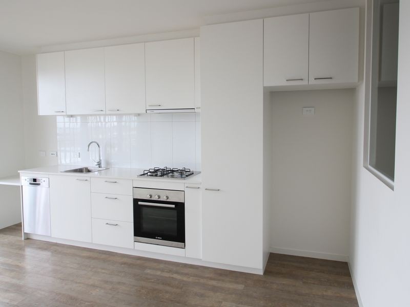 613/39 Kingsway, Glen Waverley VIC 3150