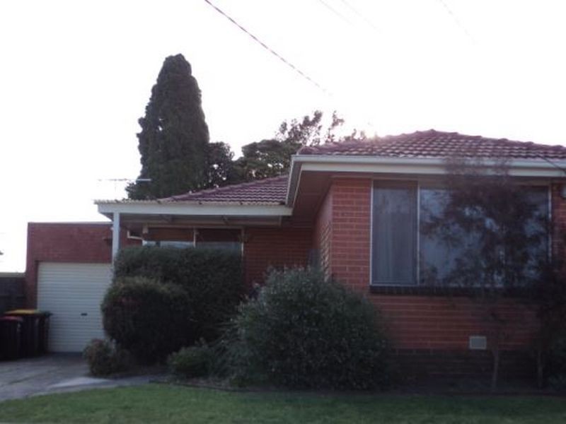 9 Malcolm Cres, Keysborough VIC 3173