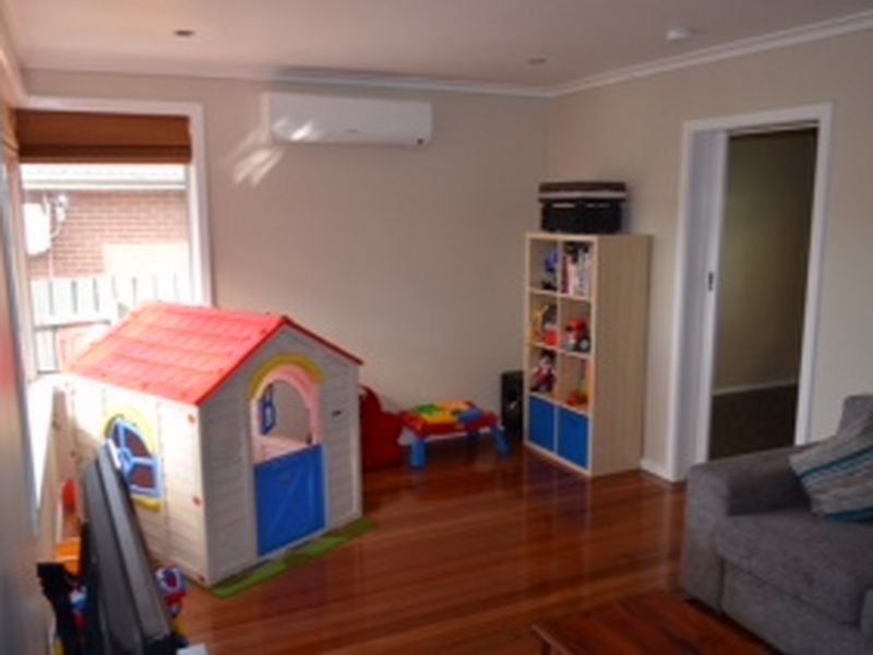 9 Malcolm Cres, Keysborough VIC 3173