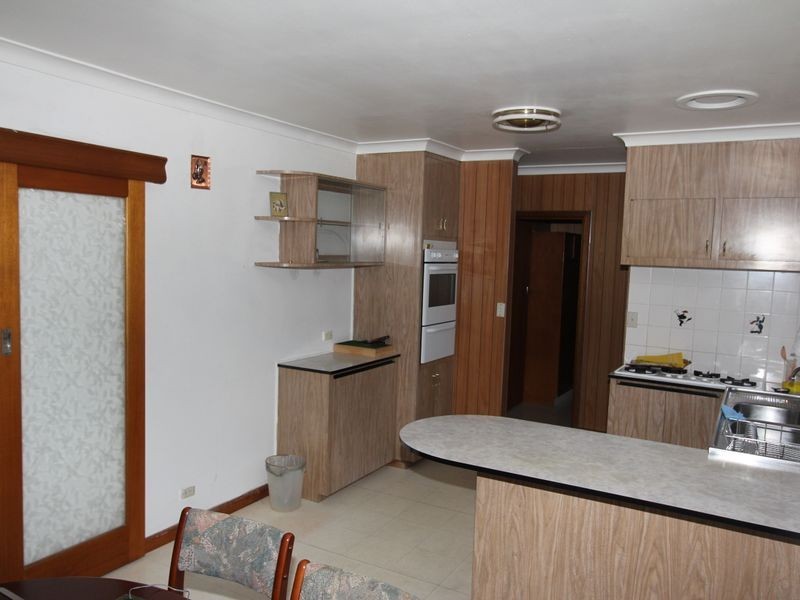 32 Heather Grove, Springvale VIC 3171