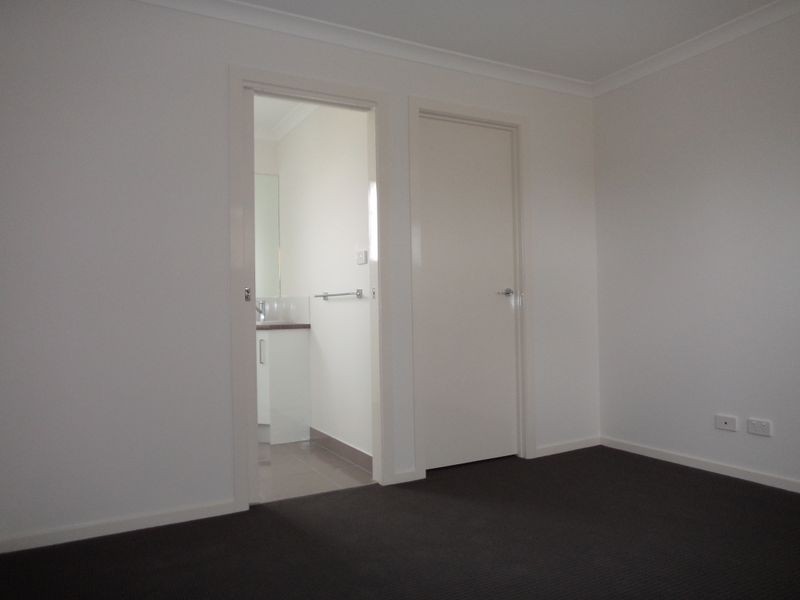 1/1 Rutherglen street, Noble Park VIC 3174