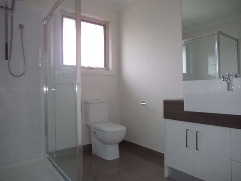 4/1 Rutherglen street, Noble Park VIC 3174