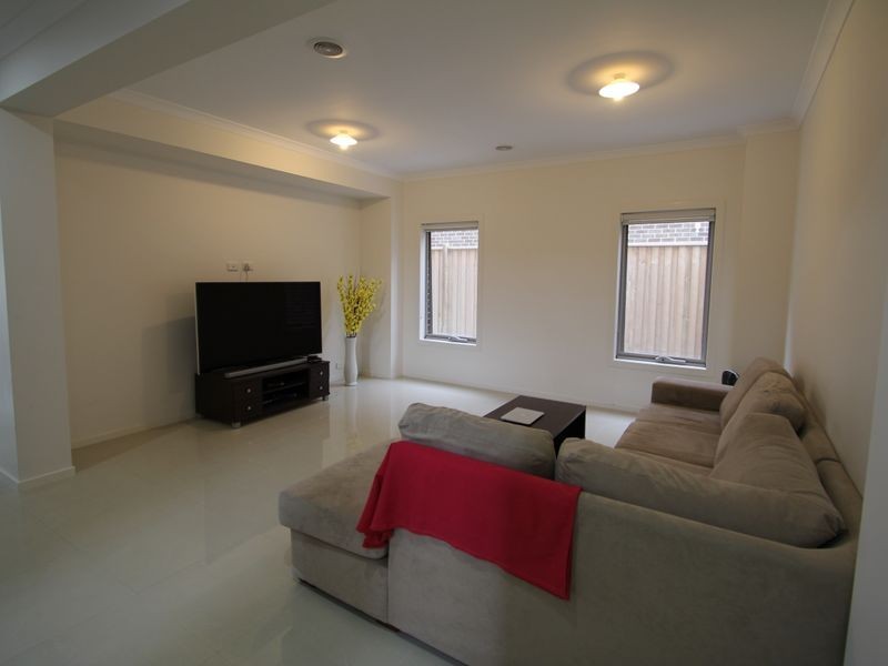 58 Elmswood Boulevard, Keysborough VIC 3173