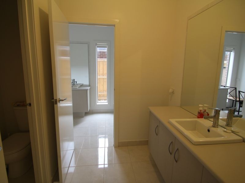 58 Elmswood Boulevard, Keysborough VIC 3173