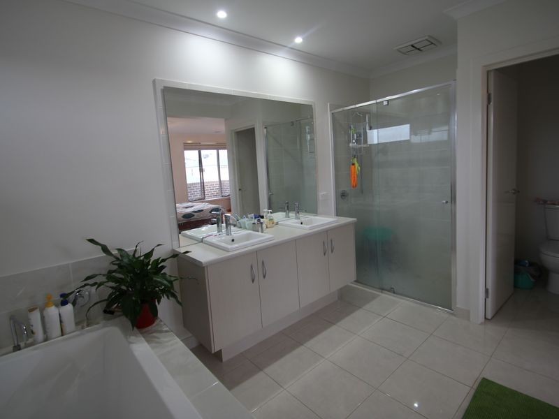 58 Elmswood Boulevard, Keysborough VIC 3173