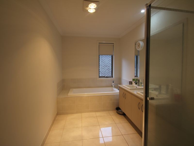 58 Elmswood Boulevard, Keysborough VIC 3173