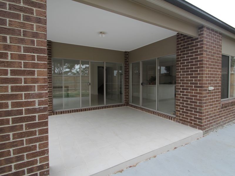 58 Elmswood Boulevard, Keysborough VIC 3173