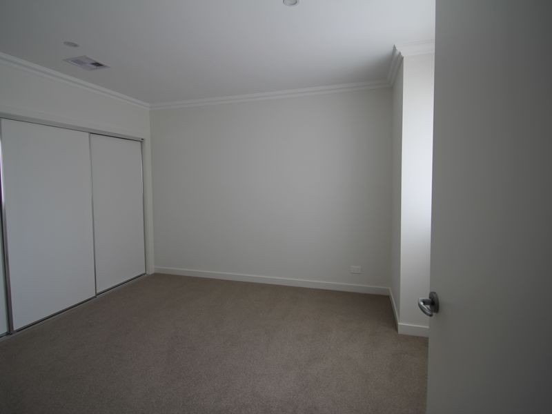 2/40 The Outlook, Glen Waverley VIC 3150