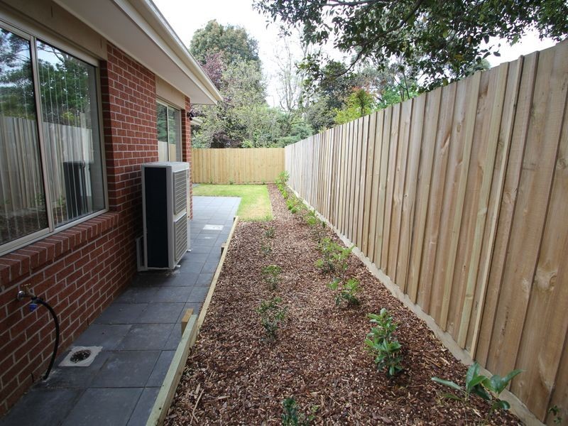 2/40 The Outlook, Glen Waverley VIC 3150