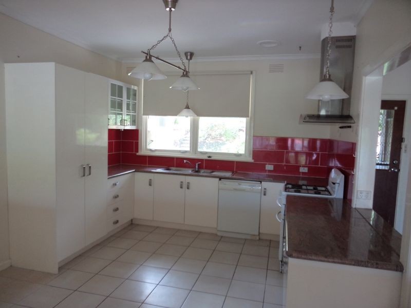 9 Margot Street, Ferntree Gully VIC 3156