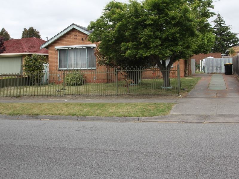 61 Emerald Drive, Springvale VIC 3171
