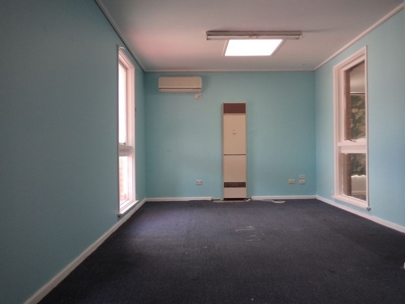 2/45 Royal Avenue, Springvale VIC 3171