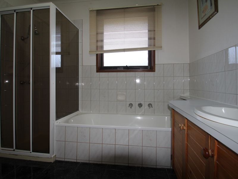 5 Matthew place, Dandenong North VIC 3175